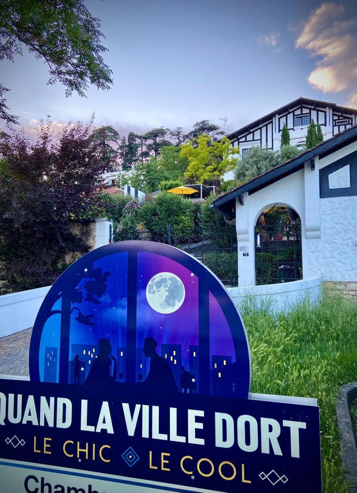 Quand La Ville Dort Agen Exteriér fotografie